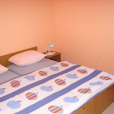 Apartments Mara Trogir Exterior foto